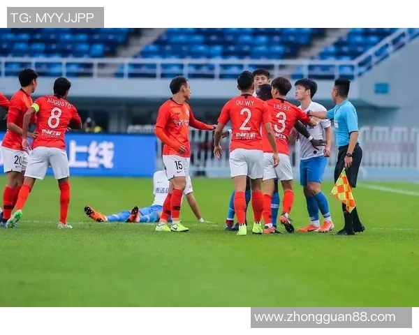 北京人和迎战深圳队全力争胜期待精彩对决与球迷共庆足球盛宴